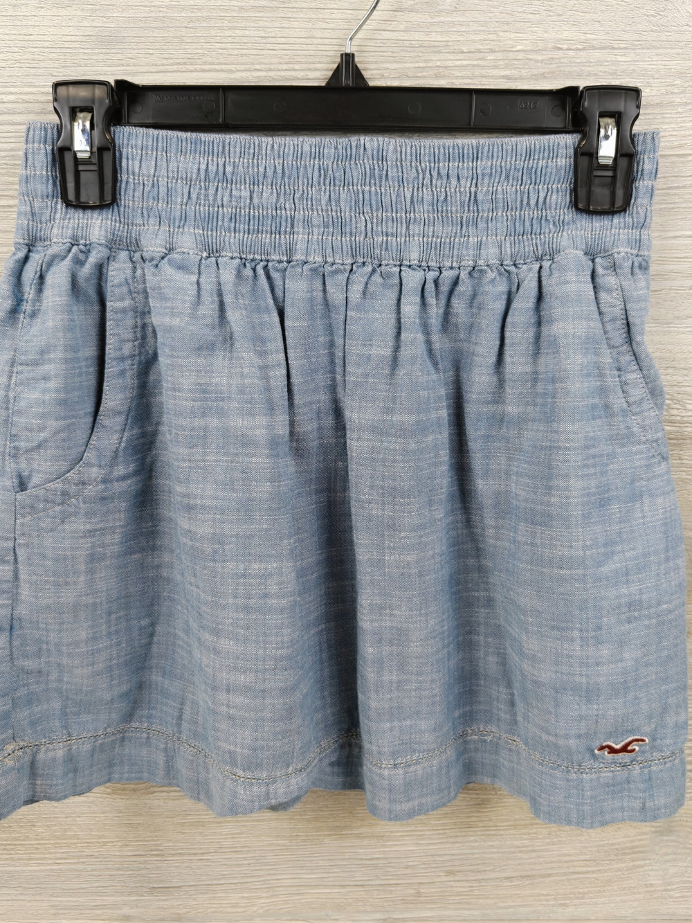 Hollister Co. Light Blue Chambray Skirt Size Medium Casual Summer Mini Y2K